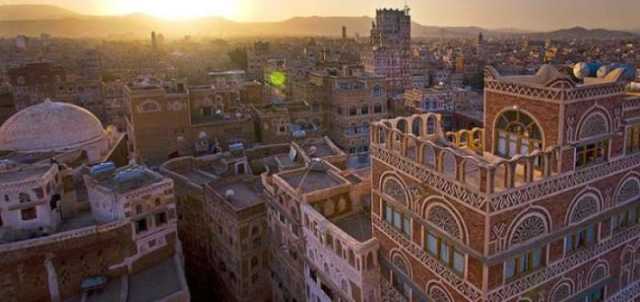 خطيب حوثي يسيء للنبي: ضعيف وأحاديثه جعلت الأمة تعيش في ضلال إلى أن جاءت المسيرة القرآنية!