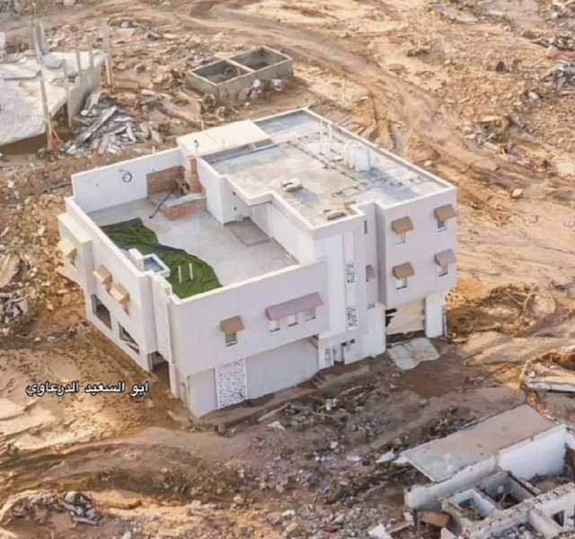 هل معجزة ربانية؟.. شاهد ”المنزل الوحيد” الناجي من إعصار درنة الليبية وما ”السر بين صاحبه وبين الله” (فيديو)