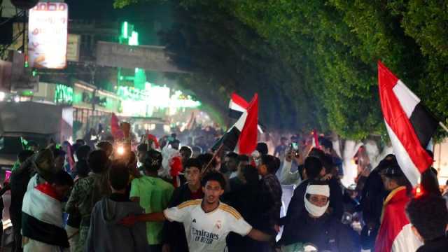 نساء اليمن الجمهوري ترعب مليشيات الكهنوت المتخلفة.. والأخيرة تستدعي ”الزينبيات” إلى شوارع صنعاء ”فيديو”