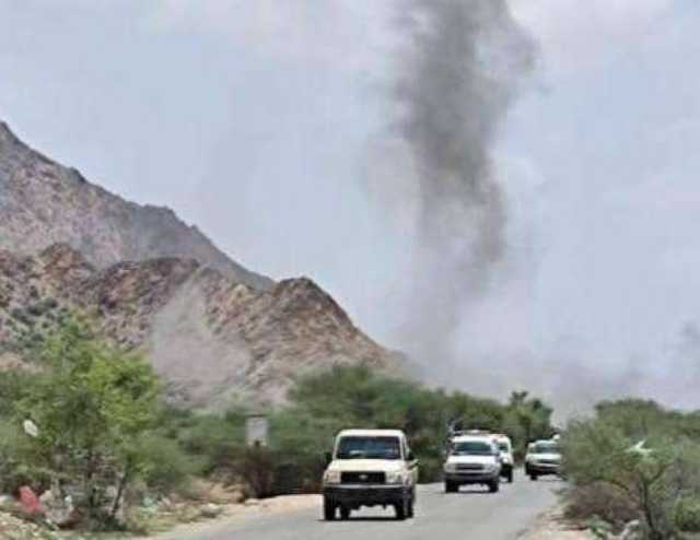 انفجار عنيف يستهدف قوات أمنية في أبين بعد السيطرة على آخر معاقل القاعدة