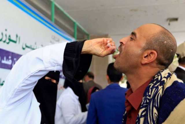 علماء يفجرون مفاجأة: المضادات الحيوية تسببت بوفاة 4 آلاف يمني وإصابة 2.5 مليون آخرين بهذا المرض