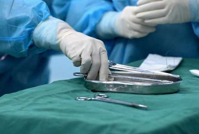 قطع من رأس عضوه الذكري.. خطأ طبي أثناء ”ختان” لطفل يغرّم طبيب أردني 58 ألف دولار وسجن 3 أشهر