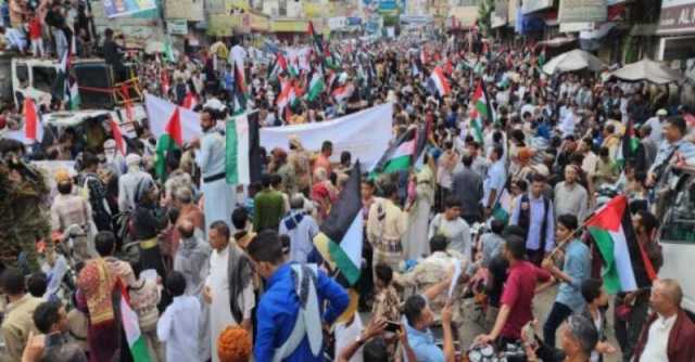 ”محور المقاومة” في صنعاء يعتقل عشرات الشباب من المتضامنين مع فلسطين