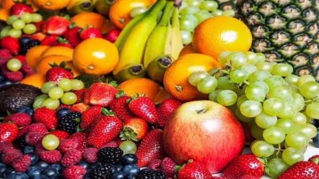 تعرف عليها.. فاكهة تحميك من زيادة الوزن والسكري وأمراض القلب