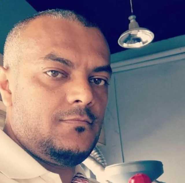 بعد وفاته تحت التعذيب.. مليشيا الحوثي تشترط عدم تشريح جثة الموظف الأممي ‘‘الحكيمي’’.. والكشف عن هوية امرأة وشت به وتسببت في اختطافه