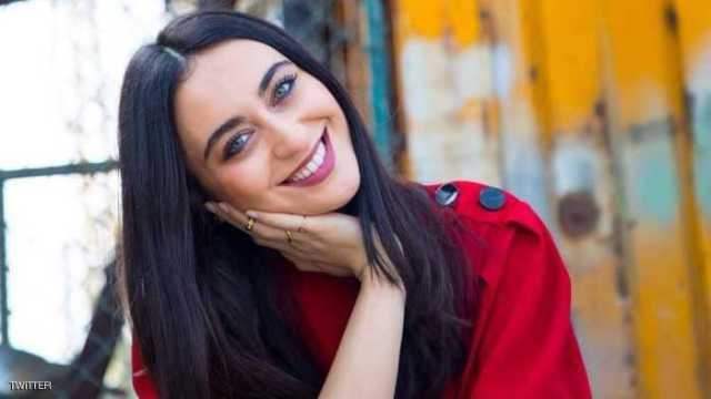 مطربة سوريا الأنيقة “فايا يونان” في القاهرة “مرت سنة كاملة وكأنها عمر!”
