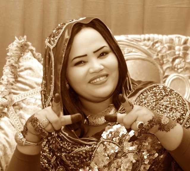 شاهد.. الفنانة حرم النور تدعم الجيش في حربه ضد الدعم السريع بأغنية (جياشة) وتحظى باعجاب المتابعين