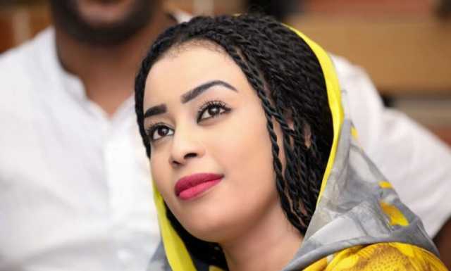 شاهد بالفيديو.. بعد الحرب وتوقف “العدادات”و “النقطة”.. الفنانة إيمان الشريف تتجه للغناء داخل “كافيه” بدبي