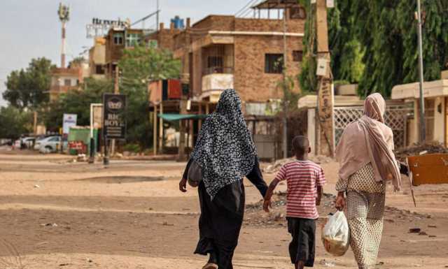الحرب قلبت حياة السودانيين.. وحفار القبور المهنة الأهم!