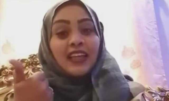 شاهد بالصورة والفيديو.. ظهرت بالزي العسكري لقوات حميدتي.. حسناء سودانية تعلن دعمها الواضح لقوات الدعم السريع وتكشف الأسباب التي دفعتها لذلك (تم الغدر بهم والناس ما عارفة حاجة)