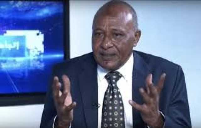 شاهد بالفيديو.. بعد أن قضى 40 يوما داخل معتقلات الدعم السريع.. السفير كمال عثمان يحذر من ثلاث محظورات إحذر أن تقولها إذا أردت أن تخرج من معتقلات “الدعامة”