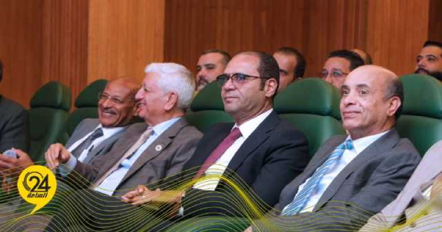 “عبد الجليل”: بناء قدرات الكوادر الطبية خطوة أساسية في تطور الخدمات الصحية