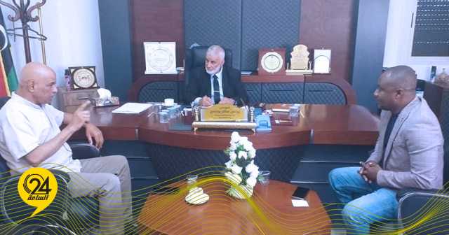 وزير الزراعة بالحكومة الليبية يجتمع مع اللجنة الوطنية لمكافحة الجراد الصحراوي