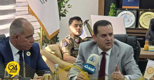 الحويج يناقش ملف المهاجرين غير الشرعيين في سبها