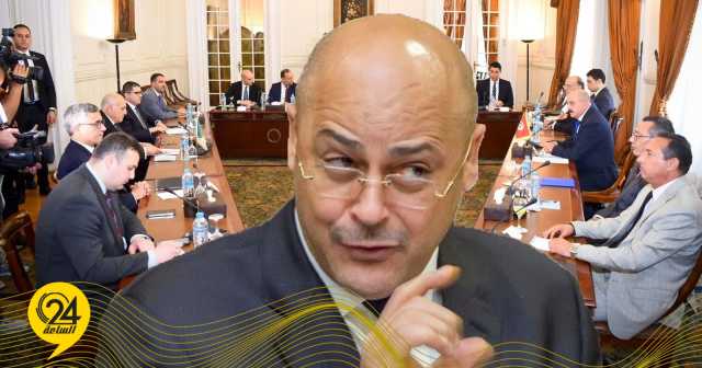 عيسى ينتقد غياب ليبيا عن مؤتمر الآلية الثلاثية لدول الجوار في مصر   