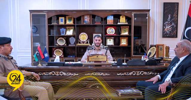 الطرابلسي يوقع على ترقيات 1710 موظف بداخلية الدبيبة