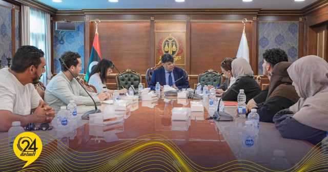 بحضور ممثلة أممية.. النائب العام يلتقي اهالي أشخاص أحيلت له أوراق اتهامهم