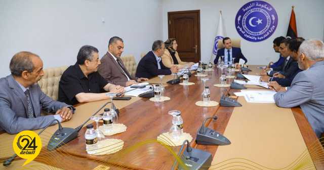 الحويج يبحث في اجتماع سبل تعزيز حضور ليبيا على الساحة الدولية