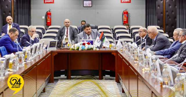 مؤسسة النفط تناقش في بنغازي مشروعات شركات الخليج والوطنية للإنشاءات والجوف 