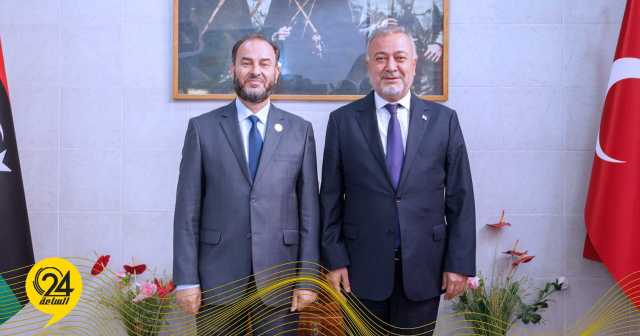 سفير تركيا يزور مجلس الدولة الاستشاري لتقديم التهاني