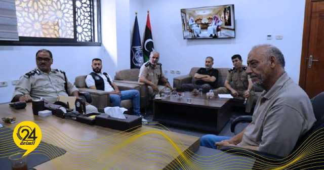 “داخلية الدبيبة” تبحث آلية صناعة الأجهزة الإلكترونية