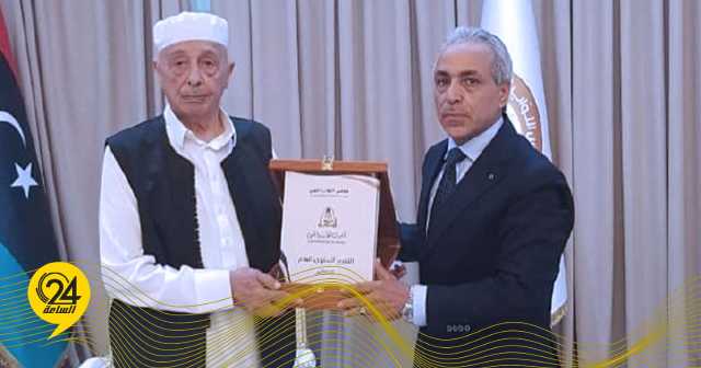 عقيلة صالح يستلم تقرير ديوان المحاسبة السنوي لعام 2022