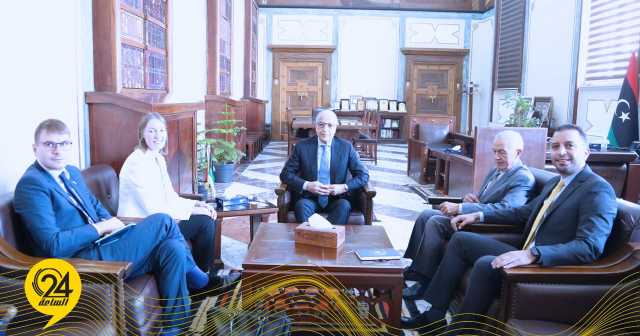 الكبير وسفيرة بريطانيا الجديدة يبحثان استجلاب مساعدات من البنك الدولي