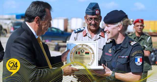 ب87 وسام.. خارجية الحكومة الليبية تكرم فريق المستشفى الميداني الفرنسي