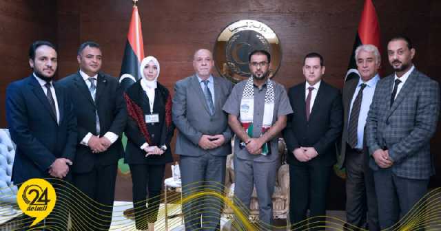 حماد يصدر تعليماته بتفعيل قرار تمتع الفلسطينيين بكافة حقوق المواطن الليبي