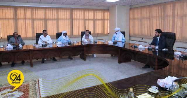 دومة يبحث مع مجلس شيوخ قبائل الطوارق احتياجات مناطق الجنوب