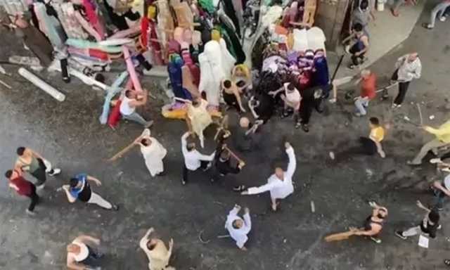 «رفض يدخله بالكلاب».. تفاصيل مشاجرة بين 7 أشخاص داخل مطعم بمصر الجديدة