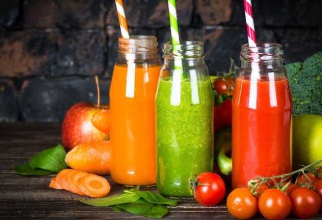 مشروبات طبيعية تبرد الجسم في مواجهة حر الصيف الشديدة