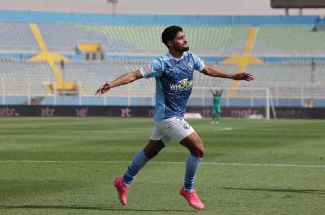 مصدر بـ«بيراميدز» يكشف سبب فشل صفقة انتقال إبراهيم عادل إلى خيتافي