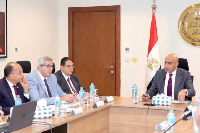 أبرزها عدم التطرق لأفكار سياسية.. التعليم تحدد إجراءات وضوابط ومحظورات العام الدراسي الجديد