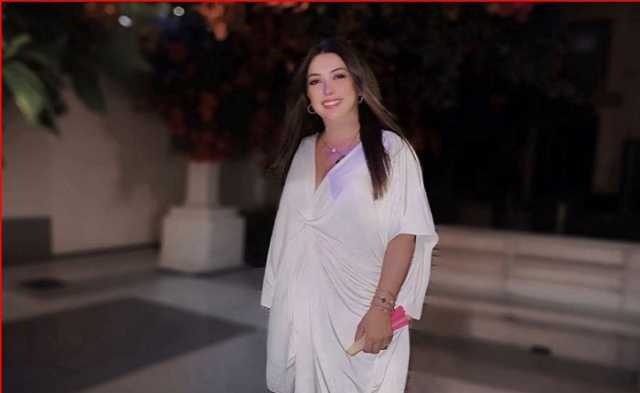 «خرجي القوة الكامنة بداخلك».. رسالة مؤثرة من كندة علوش لمرضى سرطان الثدي