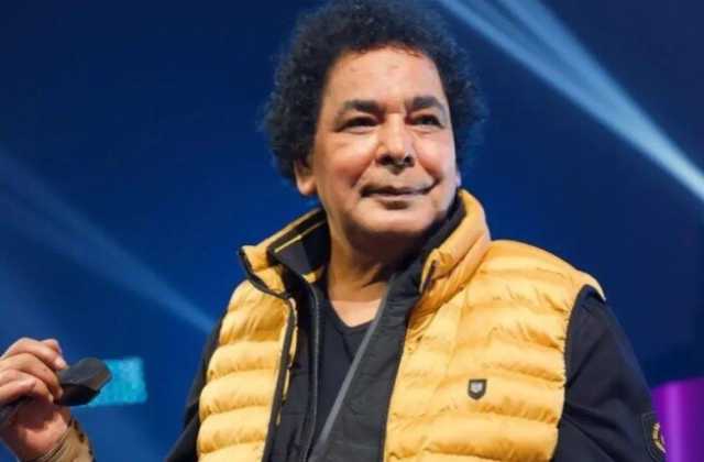 طبيب محمد منير يكشف تطورات الحالة الصحية للكينج