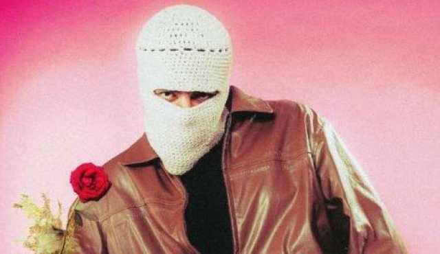 من هو تووليت المغني؟.. الأنظار تتجه نحو عبد الله عمرو دياب