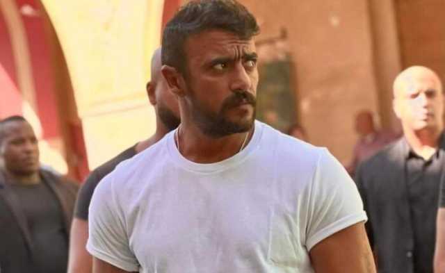 أحمد العوضي يحذر جمهوره من الحسابات المزيفة على السوشيال ميديا