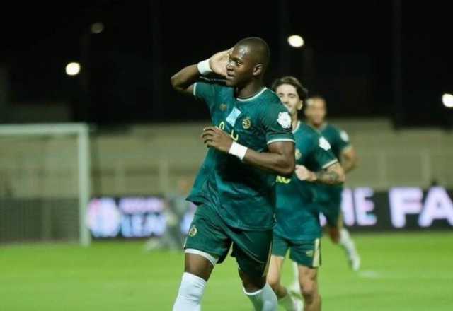 عرض سعودي يهدد تواجد أليو ديانج مع الأهلي في كأس العالم للأندية «خاص»