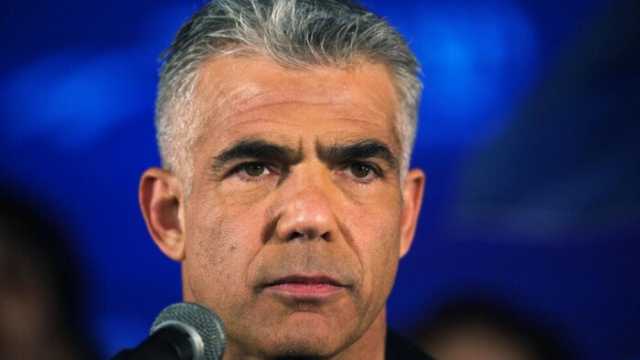زعيم المعارضة الإسرائيلية مهاجمًا نتنياهو: انت وحكومتك عديمو الفائدة