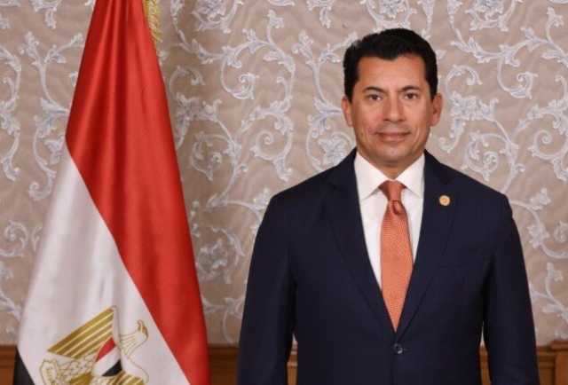 وزير الرياضة يهنئ عمرو حسين بفوزه برئاسة الاتحادين العربي والإفريقي لكرة السرعة