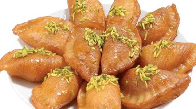 حلويات رمضان2025.. طريقة عمل القطايف في المنزل