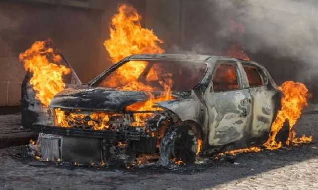 خلاف قديم.. القبض على سيدتين بتهمة إضرام النيران بسيارة في بدر