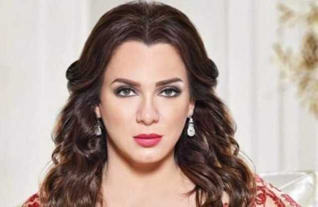 «سلاف فواخرجي» لـ أميرة بدر: جماعة أحرار الشام خططوا لخطف أولادي وأصبت بانهيار عصبي