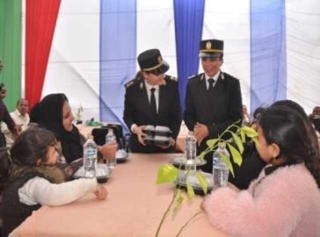 ضمن مبادرة كلنا واحد.. «الداخلية» تواصل توزيع وجبات إفطار على الصائمين