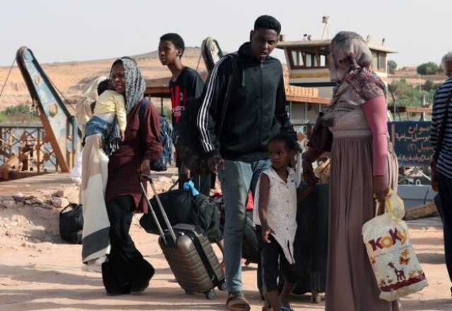 الانتصار شجع معظمهم على العودة.. 1500 وافد سوداني يغادرون مصر يوميا لوطنهم