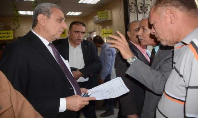 لمتابعة طلبات التصالح والاستماع لمطالب المواطنين.. محافظ الغربية يُفاجئ مبنى رئاسة مدينة زفتى
