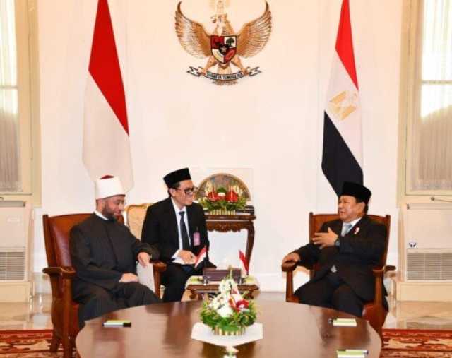 الرئيس الإندونيسي يستقبل وزير الأوقاف ممثلا لـ الرئيس عبد الفتاح السيسي.. صور