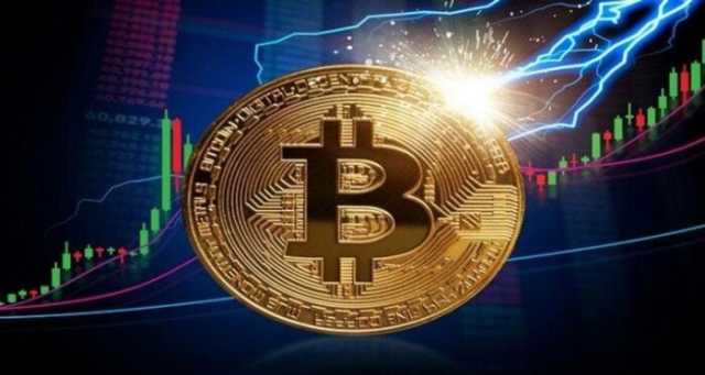 بتكوين ترتفع وسط تداولات محدودة النطاق وترقب تأثير الرسوم الأمريكية