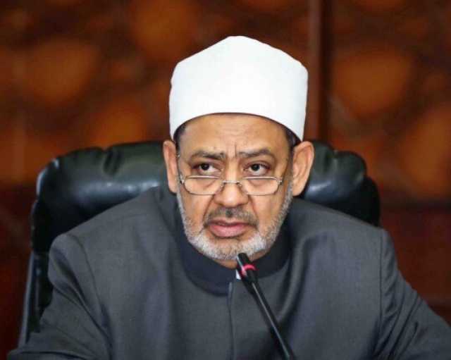 شيخ الأزهر يستقبل الدكتور خالد العناني وزير السياحة والآثار السابق